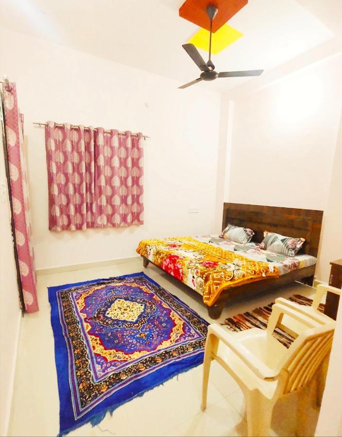 Deviksha Home Stay Удджайн Экстерьер фото
