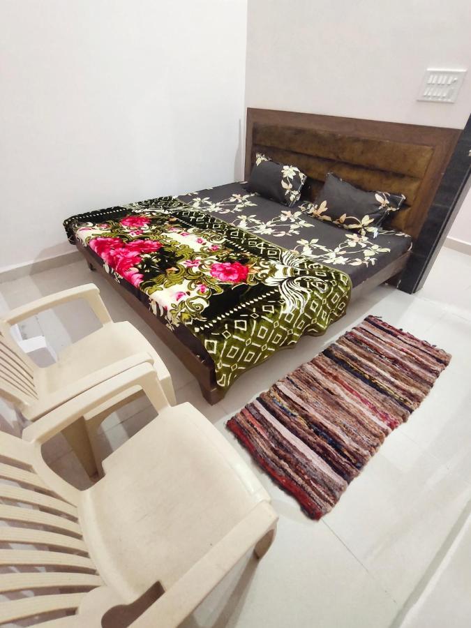 Deviksha Home Stay Удджайн Экстерьер фото