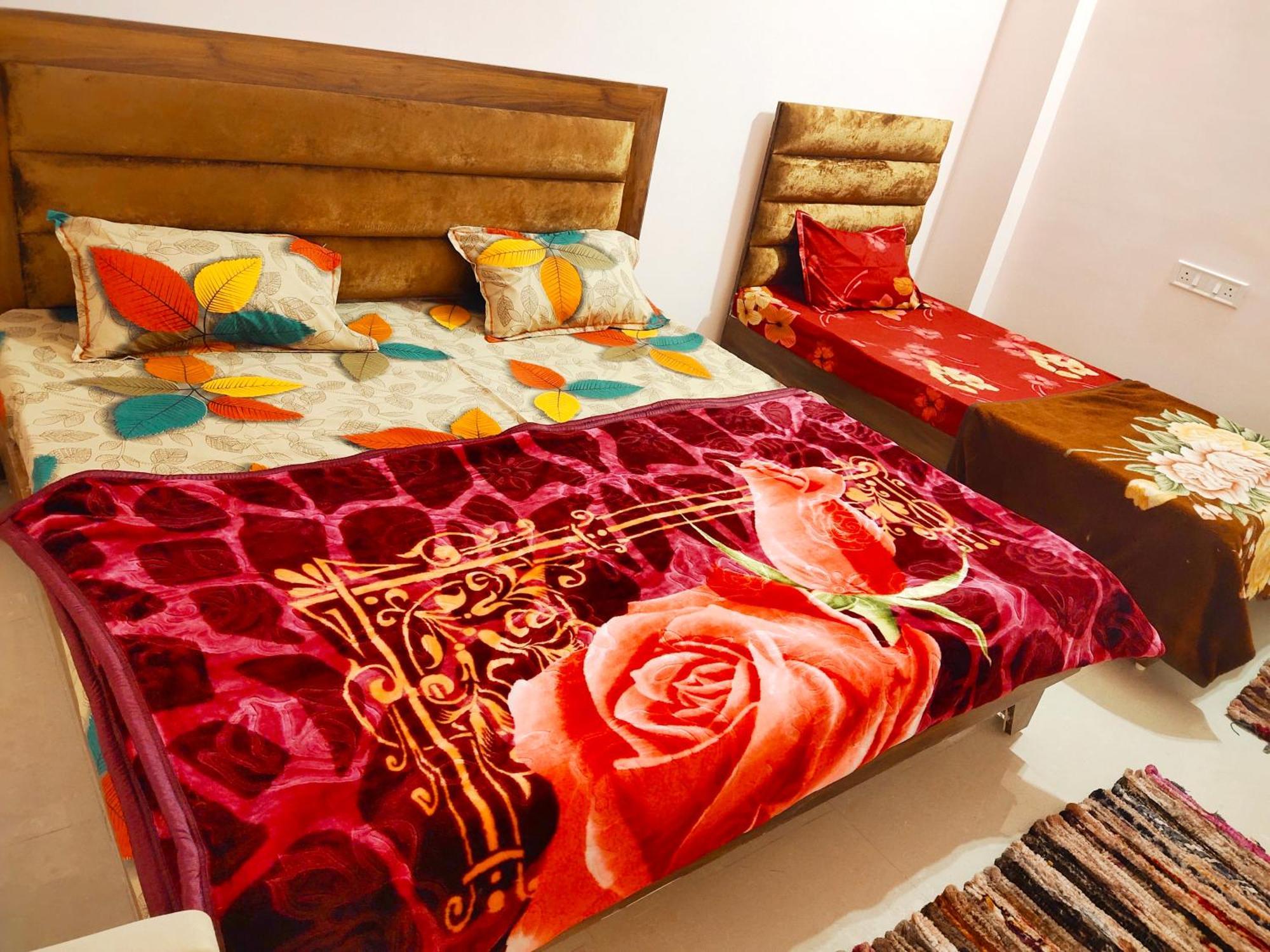 Deviksha Home Stay Удджайн Экстерьер фото