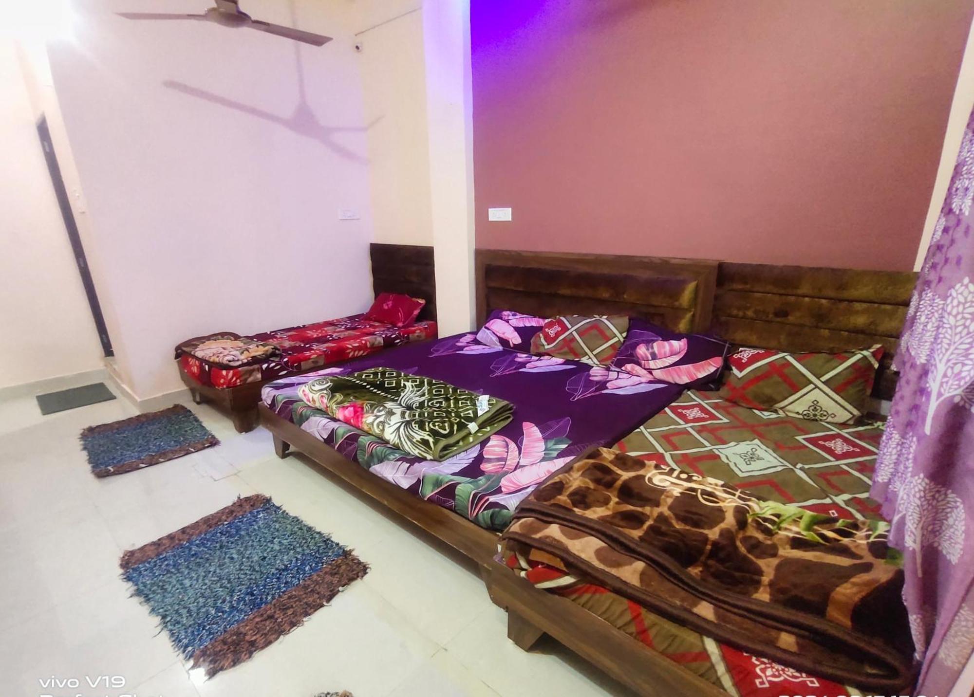 Deviksha Home Stay Удджайн Экстерьер фото