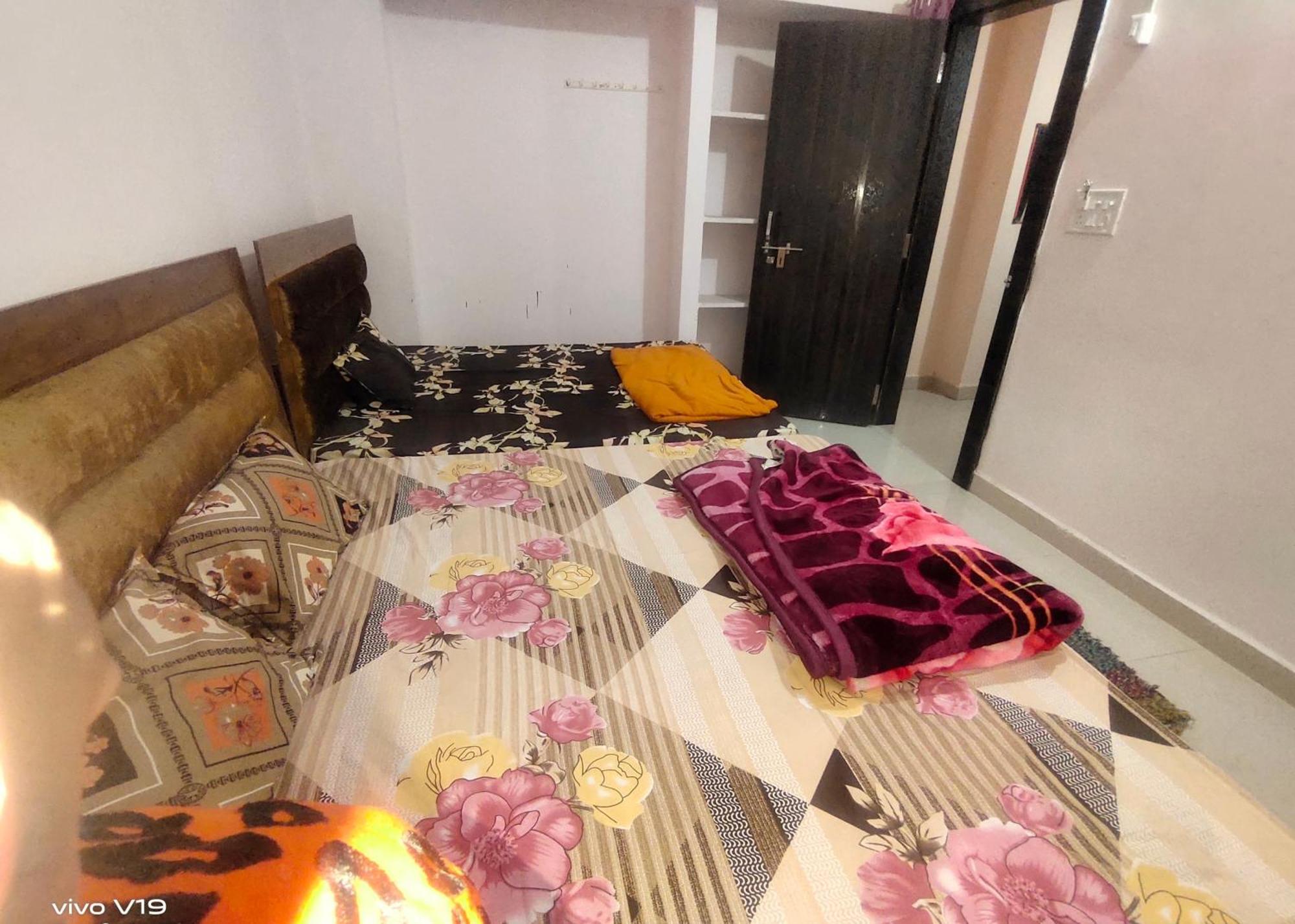 Deviksha Home Stay Удджайн Экстерьер фото