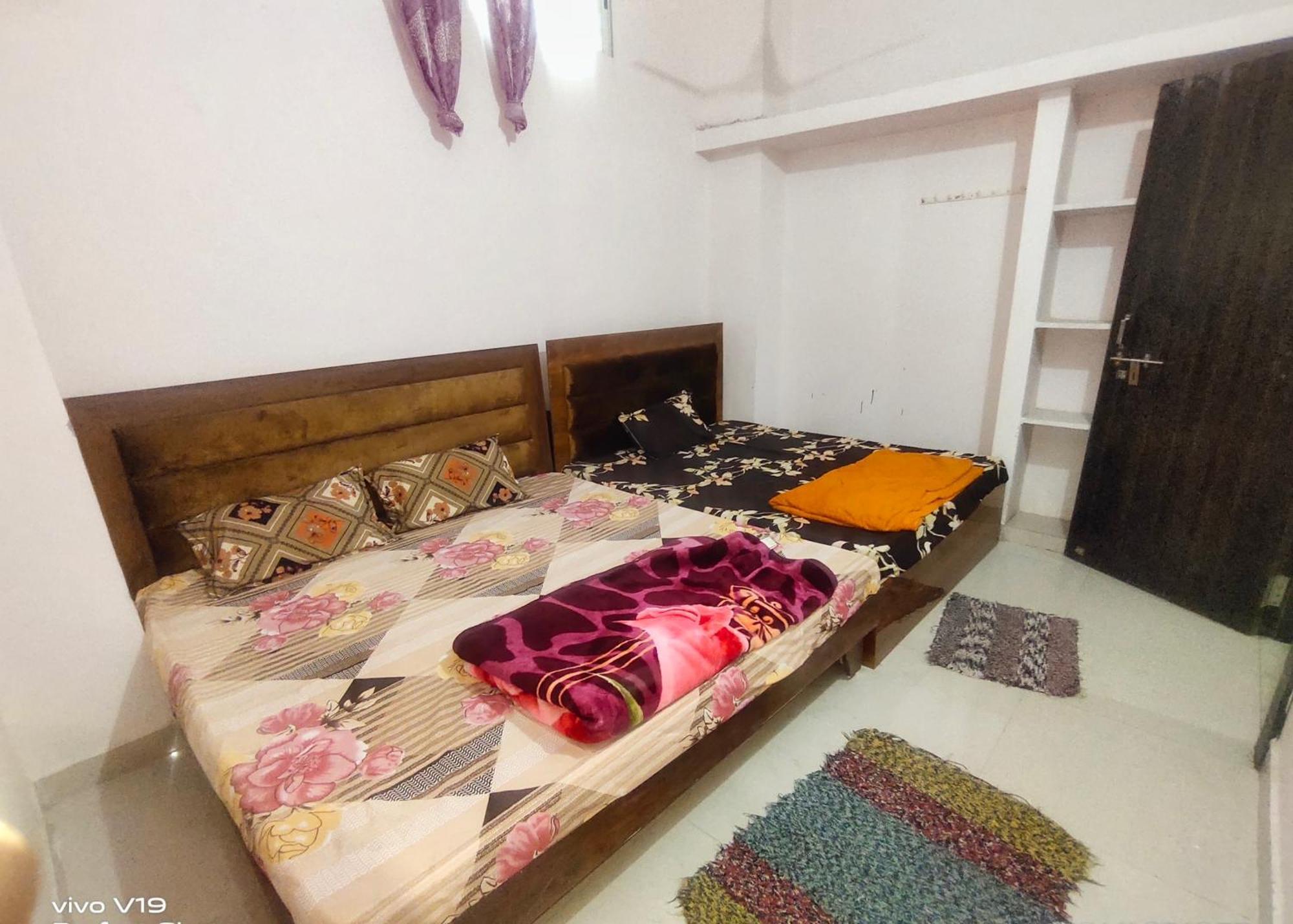 Deviksha Home Stay Удджайн Экстерьер фото