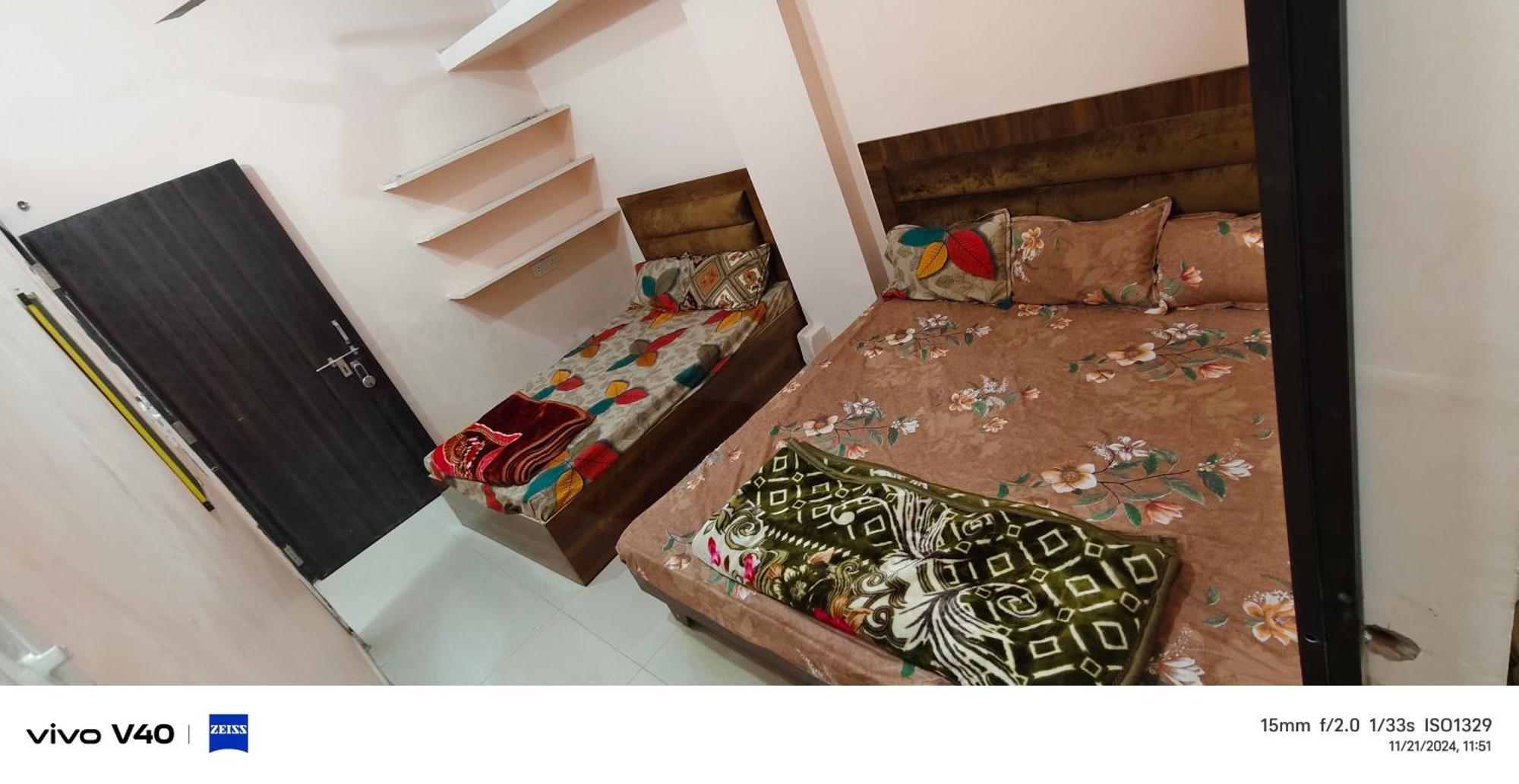 Deviksha Home Stay Удджайн Экстерьер фото